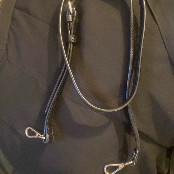 Guess Black and White Satchel - Picture 10 of 15